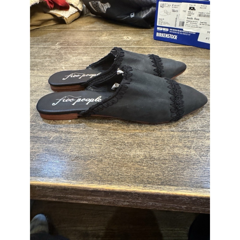 NEW Free People Black Leather San Marino Slip-On Flat Mules Size 37 Embroidered - Picture 4 of 11
